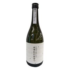 Hagi no Tsuyu Amadare Ishi wo Ugatsu Junmai Daiginjo Jiu Aiyama 720ml 4984133108955