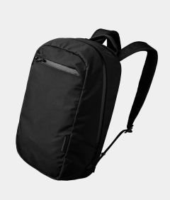 Aero Pack 16L 輕量防潑水背囊 - 黑色