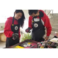 Spoilt Experiences - 雙人Pop Art模版噴畫工作坊